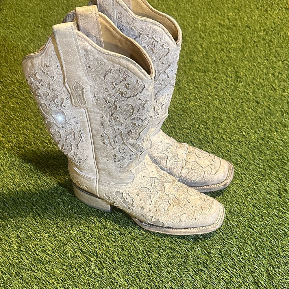 Corral Rhinestone Embellished White Cream Western Boots Size 7